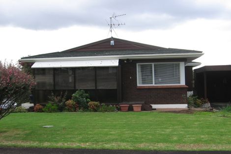 Photo of property in 1/2 Suzetta Place, Sunnyhills, Auckland, 2010