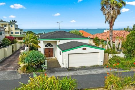Photo of property in 42 Sharon Road, Waiake, Auckland, 0630