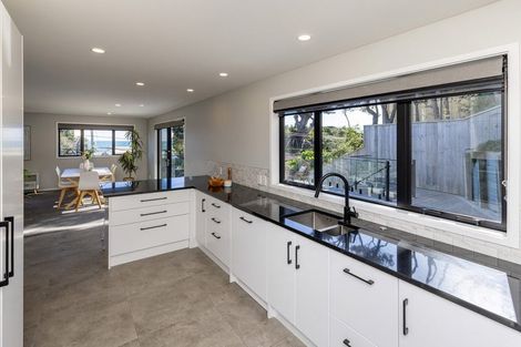 Photo of property in 79 The Esplanade, Raumati South, Paraparaumu, 5032