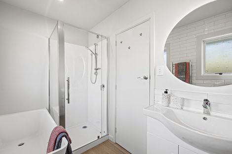 Photo of property in 112 Effingham Street, North New Brighton, Christchurch, 8083