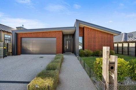 Photo of property in 13 Campbell Road, Wanaka, 9305
