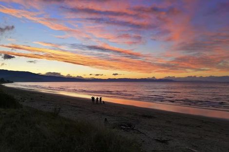 Photo of property in 75 Richmond Road, Pohara, Takaka, 7183