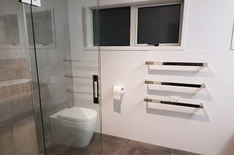 Photo of property in 48 The Esplanade, Eastern Beach, Auckland, 2012