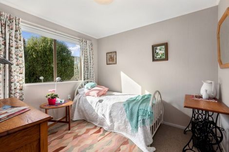 Photo of property in 3 Waipounamu Drive, Kelson, Lower Hutt, 5010