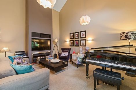 Photo of property in 17b Crosdale Place, Burnside, Christchurch, 8042