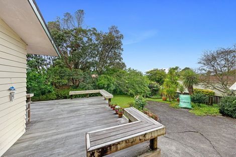 Photo of property in 4 Harford Place, Pakuranga Heights, Auckland, 2010