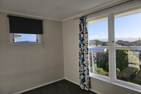 Photo of property in 20a-b Kokiri Crescent, Waitangirua, Porirua, 5024