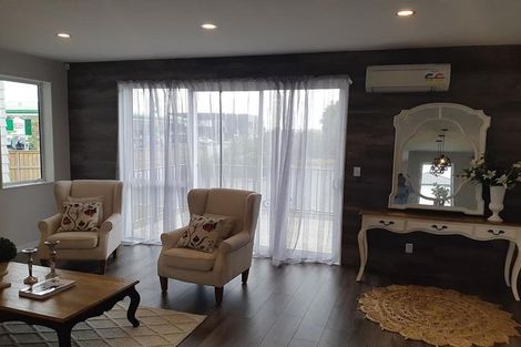 Photo of property in 19 Nephrite Lane, Henderson, Auckland, 0610