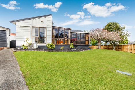 Photo of property in 1 Oakmont Place, Wattle Downs, Auckland, 2103