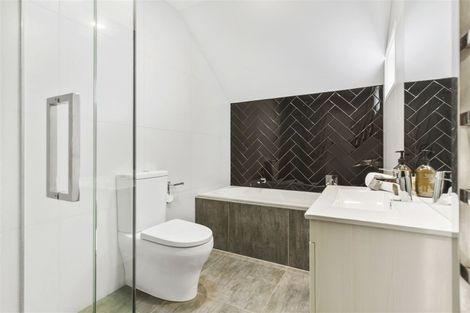 Photo of property in 139b Bucklands Beach Road, Bucklands Beach, Auckland, 2012