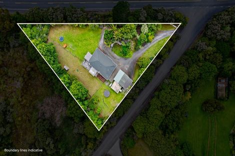 Photo of property in 2 Slater Road, South Head, Helensville, 0874