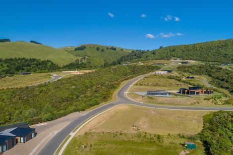 Photo of property in 1 Harrier Lane, Kinloch, Taupo, 3377