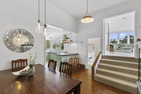 Photo of property in 99 Amohia Street, Paraparaumu, 5032