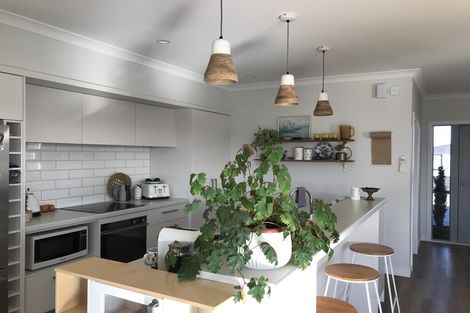 Photo of property in 25 Rakaia Way, Poraiti, Napier, 4112