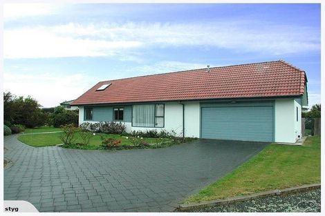 Photo of property in 20 Realm Drive, Paraparaumu, 5032