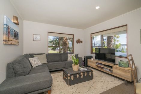 Photo of property in 441 Onemana Drive, Onemana, Whangamata, 3691