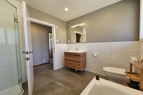 Photo of property in 32 Aorangi Crescent, Lake Tekapo, 7999