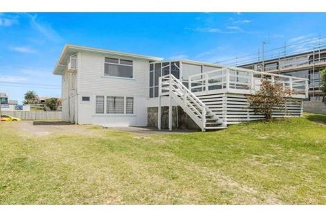 Photo of property in 1017 Papamoa Beach Road, Papamoa Beach, Papamoa, 3118