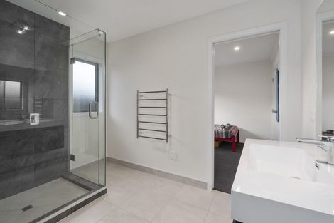 Photo of property in 8 Briannarose Drive, Fitzroy, Hamilton, 3206