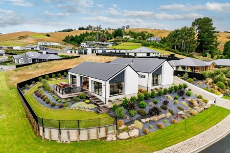 Photo of property in 61 Heathfield Drive, Mosgiel, 9024