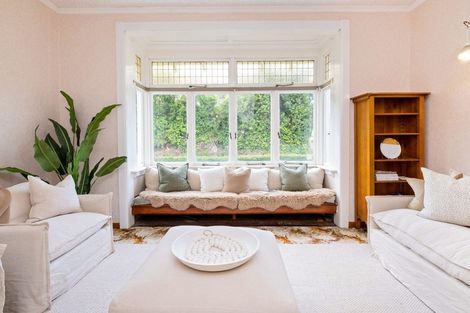 Photo of property in 12 Lighthouse Road, Bluff Hill, Napier, 4110