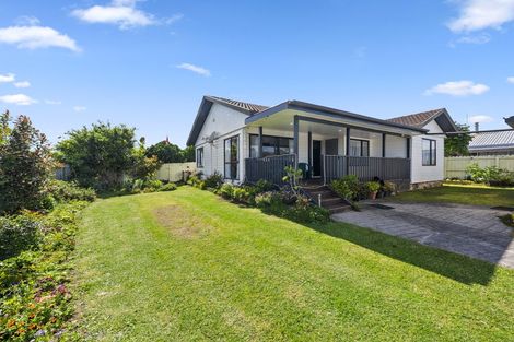 Photo of property in 1/34 Rosemead Place, Randwick Park, Auckland, 2105