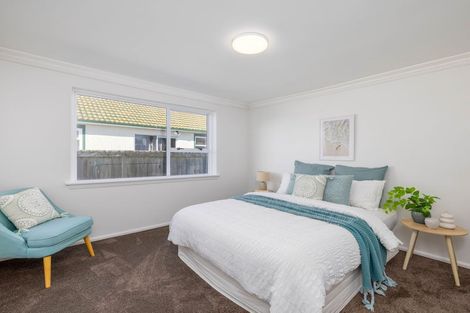 Photo of property in 76 Shortland Street, Wainoni, Christchurch, 8061