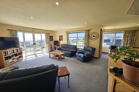 Photo of property in 127 Main South Road, Karoro, Greymouth, 7805