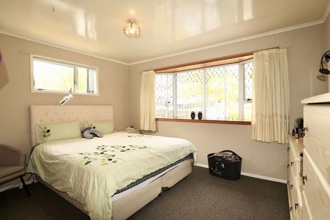 Photo of property in 21 Sikkim Crescent, Clover Park, Auckland, 2019