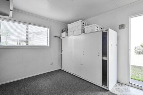 Photo of property in 15 Flaxmere Avenue, Flaxmere, Hastings, 4120