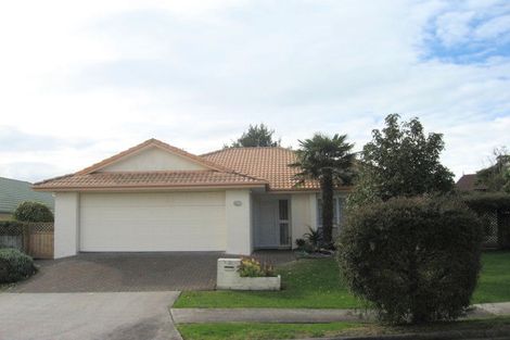 Photo of property in 15 Palmcrest Grove, Highland Park, Auckland, 2010