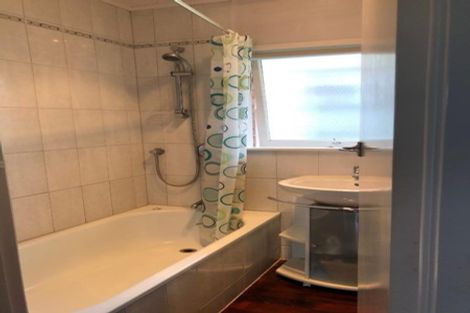 Photo of property in 1/10 Hororata Road, Hauraki, Auckland, 0622