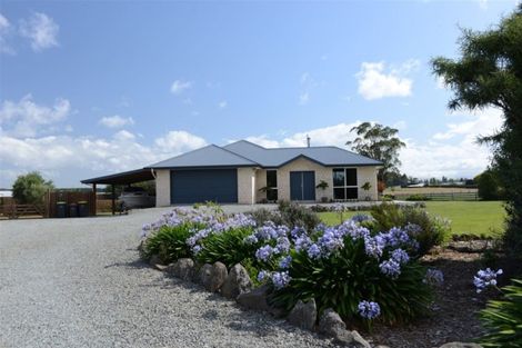 Photo of property in 609 Arowhenua Road, Kerrytown, Timaru, 7975