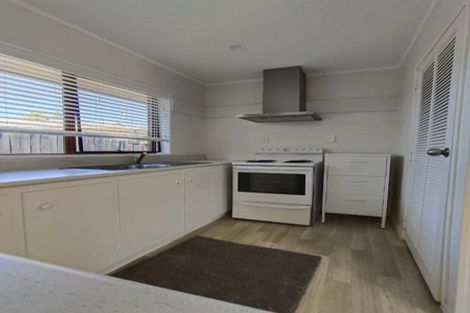 Photo of property in 2/14 Aberfeldy Avenue, Highland Park, Auckland, 2010