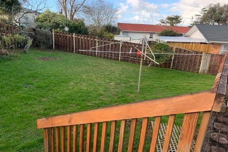 Photo of property in 5 Boys Place, Pakuranga Heights, Auckland, 2010