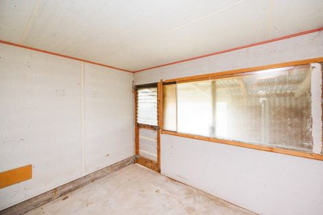 Photo of property in 124 Pahiatua Aokautere Road, Aokautere, Palmerston North, 4471