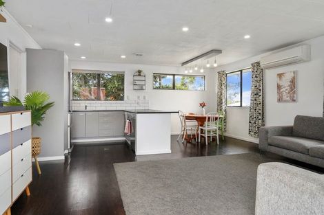 Photo of property in 21a Tahi Terrace, Glen Eden, Auckland, 0602
