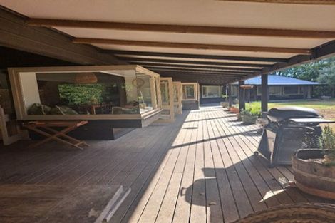 Photo of property in 18 Clark Road, Karaka, Papakura, 2580