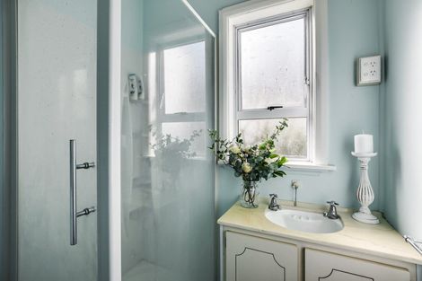 Photo of property in 216 Fox Street, Hamilton East, Hamilton, 3216