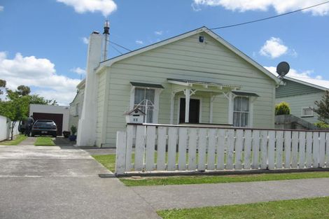 Photo of property in 50 Grey Street, Feilding, 4702