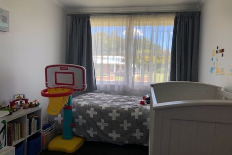 Photo of property in 27 Alma Crescent, Papakura, 2110