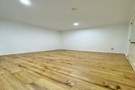 Photo of property in 180 Settlement Road, Papakura, 2110