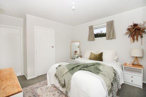 Photo of property in 6 Fox Place, Cloverlea, Palmerston North, 4412