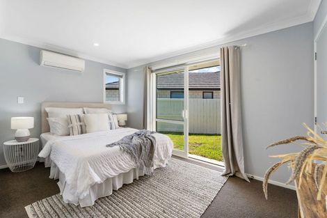 Photo of property in 11 Te Kio Crescent, Papamoa Beach, Papamoa, 3118