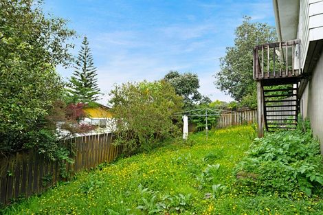 Photo of property in 13 Landow Place, Henderson, Auckland, 0612