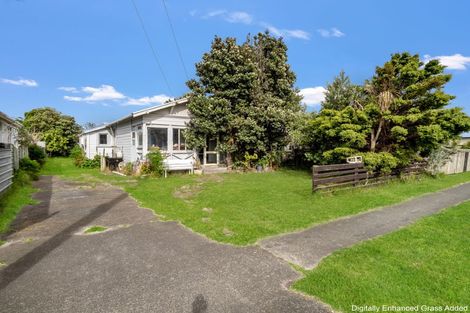 Photo of property in 115 Cornfoot Street, Castlecliff, Whanganui, 4501