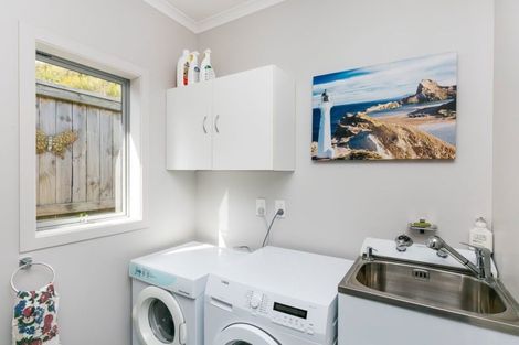 Photo of property in 20 The Fjord, Aotea, Porirua, 5024