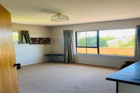 Photo of property in 16 Kennedys Bush Road, Halswell, Christchurch, 8025