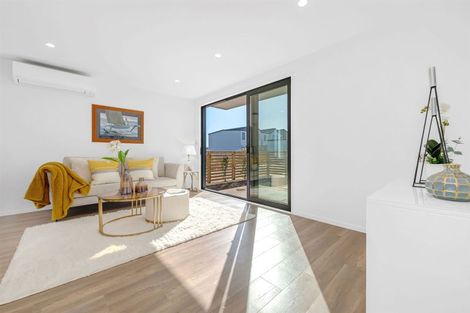 Photo of property in 24 John Gray Street, Papakura, 2110