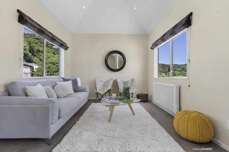 Photo of property in 20 South Karori Road, Karori, Wellington, 6012